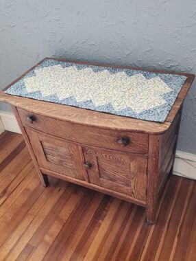 Small Hand Quilted Table Runner (Appx. 13"×29")